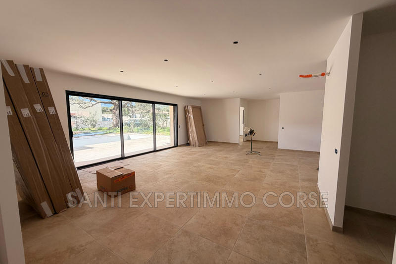 Villa - 150 m² - 4 pièces