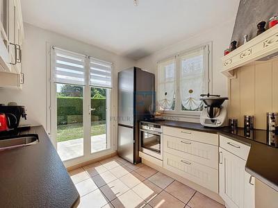 Maison - 85 m² - 4 pièces