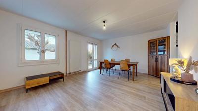 Maison - 82 m² - 5 pièces