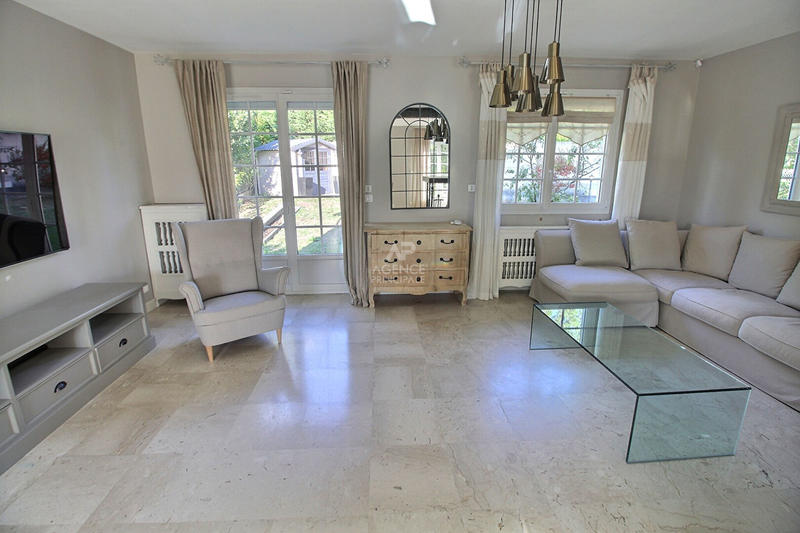 Maison - 156 m² - 7 pièces