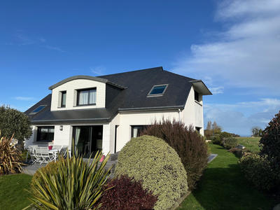 Maison - 200 m² - 6 pièces