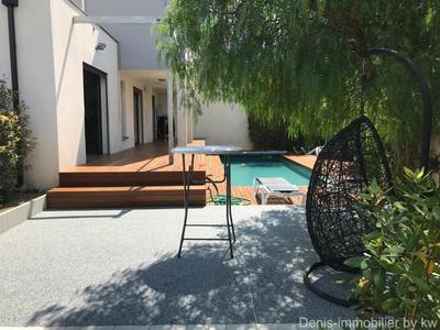 Maison - 151 m² - 6 pièces