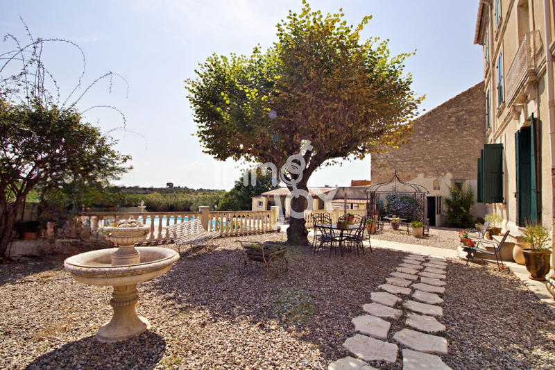 Maison - 201 m² - 6 pièces