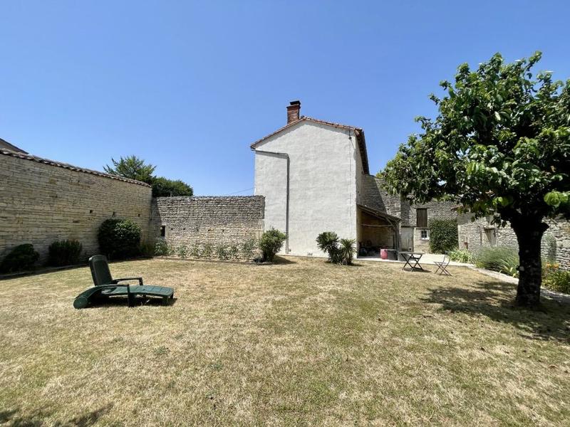 Propriété - 136 m² - 4 pièces