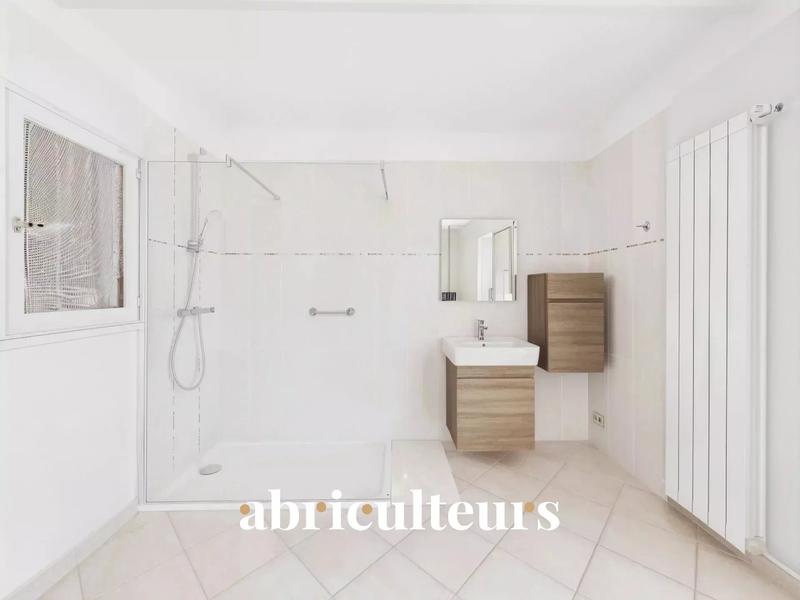 Maison - 94 m² - 5 pièces