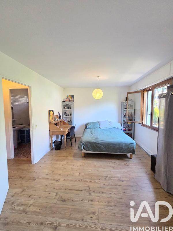 Maison - 307 m² - 10 pièces