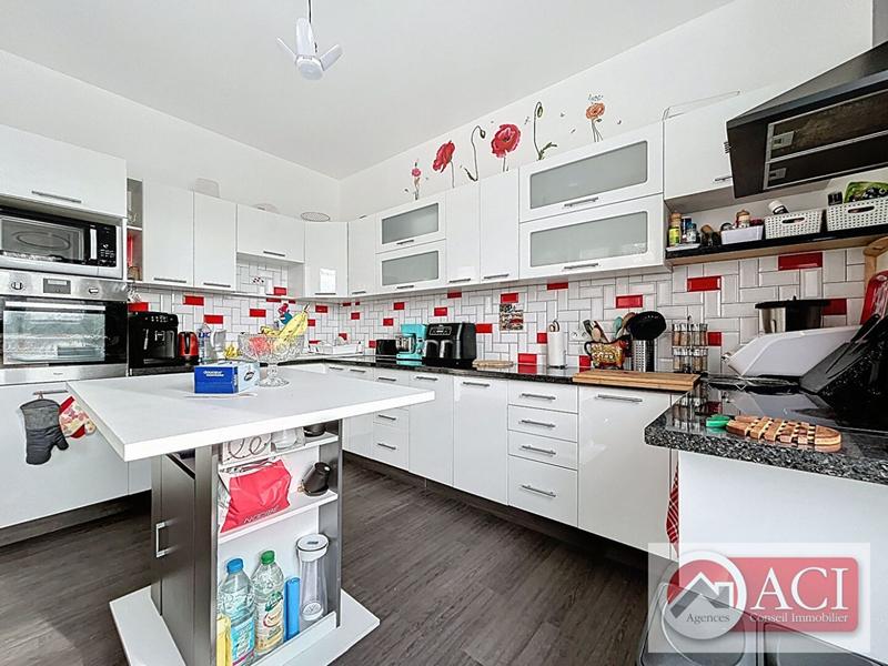 Maison - 140 m² - 7 pièces