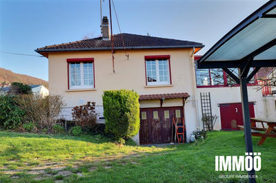 Maison - 95 m² - 5 pièces