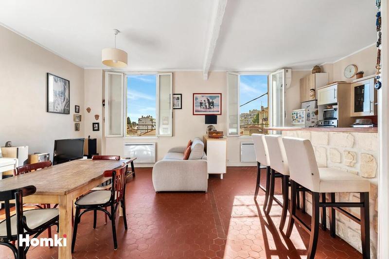 Appartement - 85 m² - 4 pièces