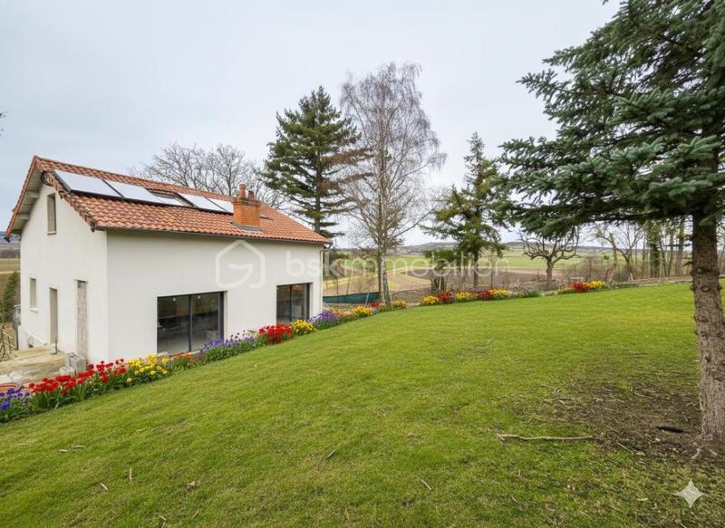 Maison - 180 m² - 6 pièces