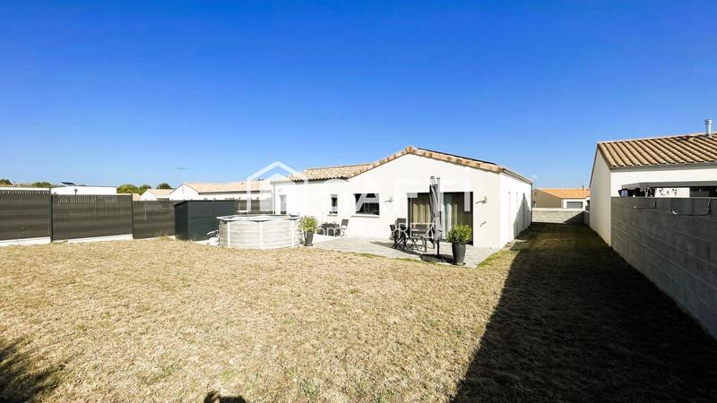 Maison - 90 m² - 4 pièces