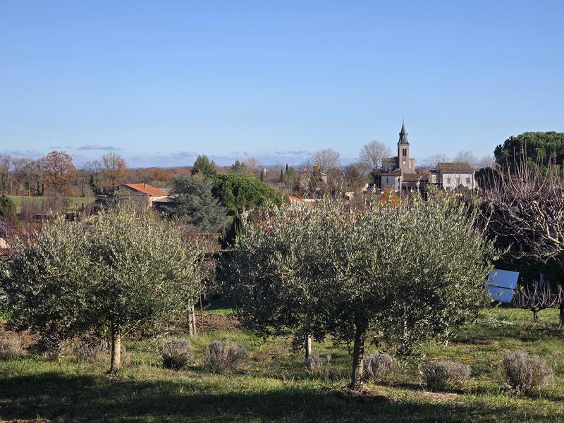 Terrain constructible - 561 m²