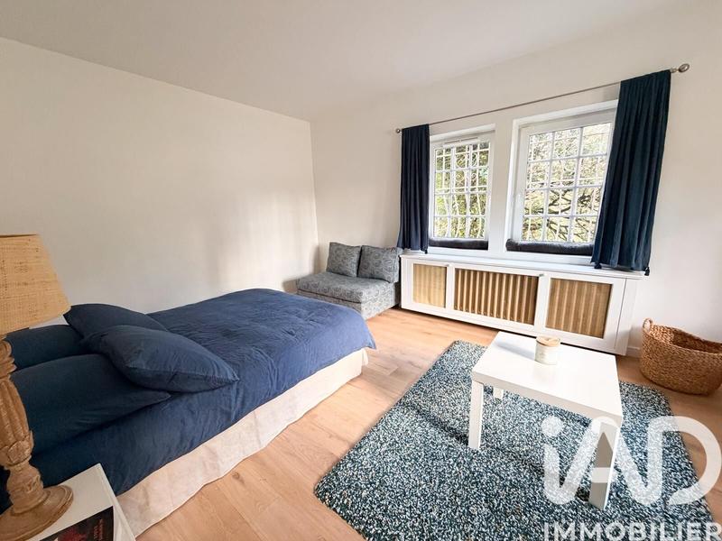 Maison - 321 m² - 10 pièces