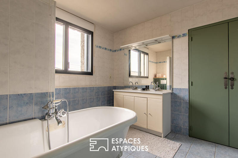 Maison - 220 m² - 6 pièces