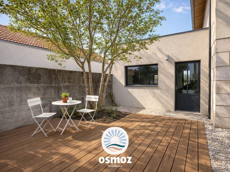 Maison traditionnelle - 121 m² - 6 pièces