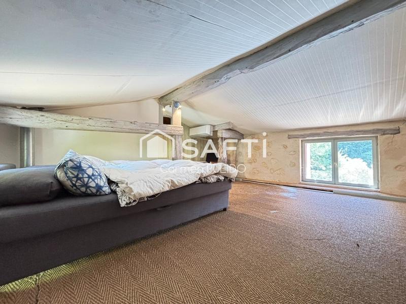 Maison - 305 m² - 12 pièces