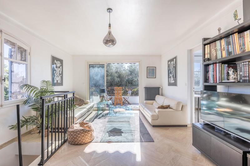 Maison - 185 m² - 7 pièces