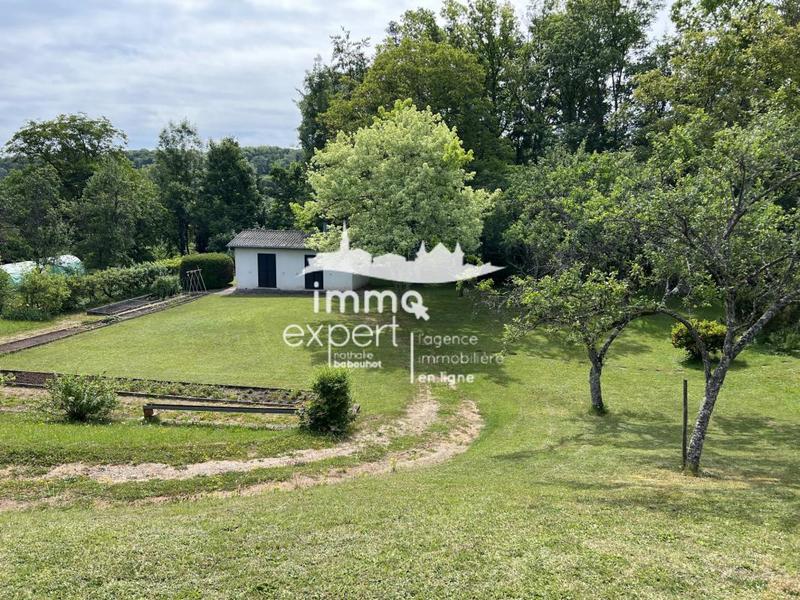 Terrain constructible - 1 672 m²