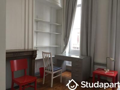 Chambre - 14 m² - 1 pièce