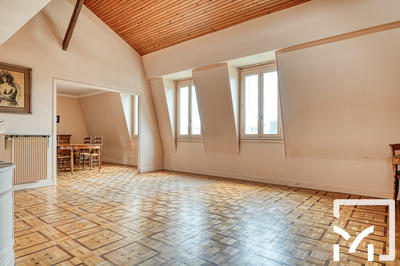 Duplex - 190 m² - 8 pièces