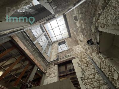 Maison - 270 m² - 8 pièces