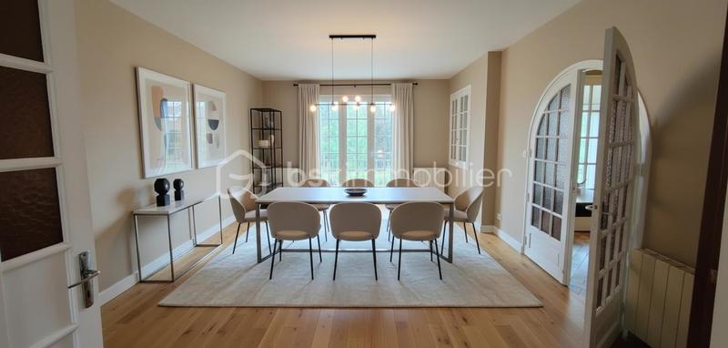 Maison - 102 m² - 5 pièces