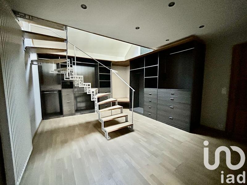 Maison - 354 m² - 12 pièces