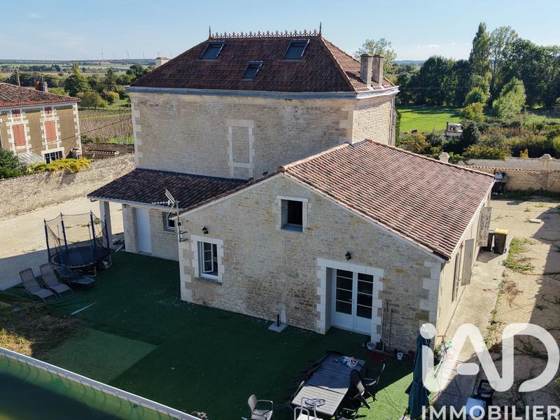 Maison - 350 m² - 12 pièces