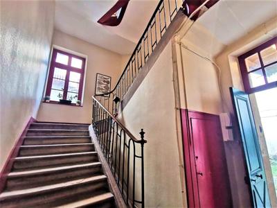 Appartement - 96 m² - 3 pièces