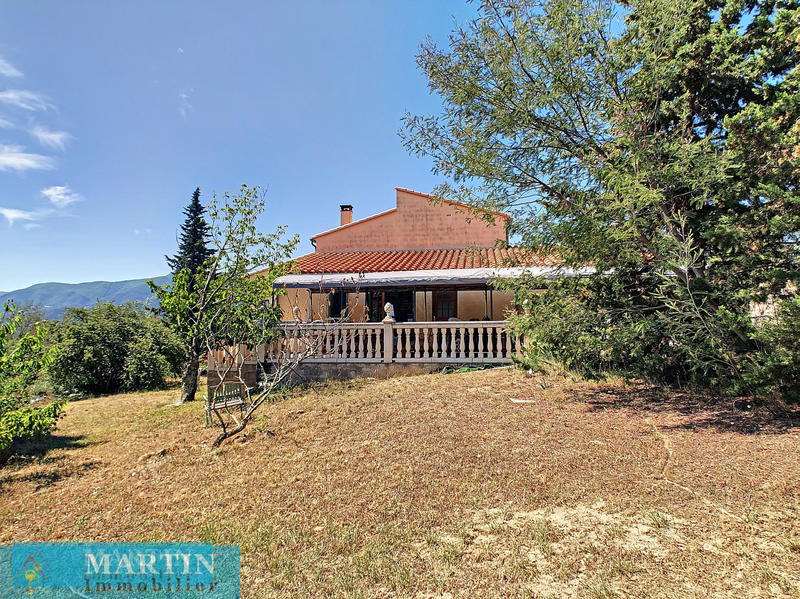 Villa - 269 m² - 12 pièces