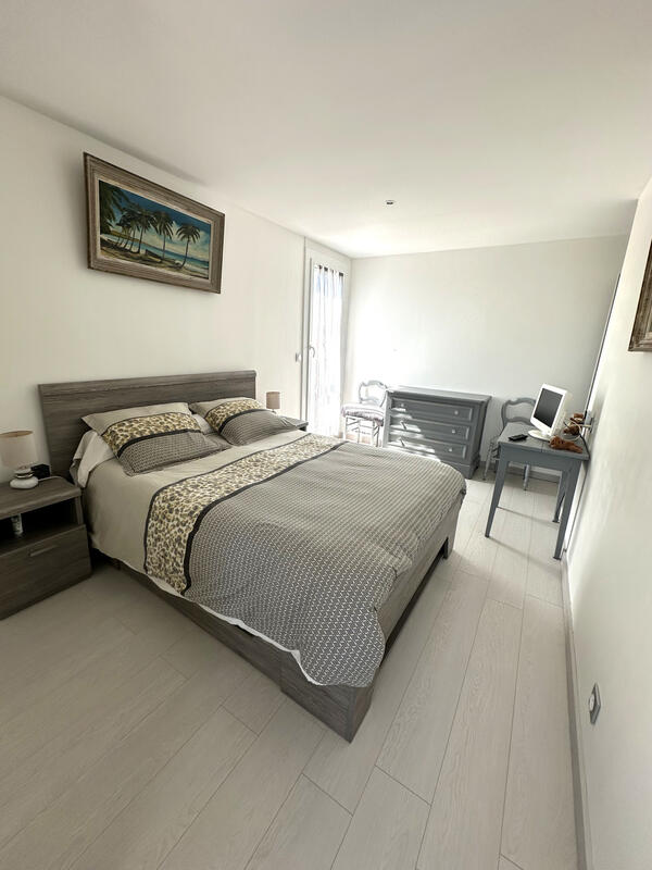 Appartement - 96 m² - 4 pièces