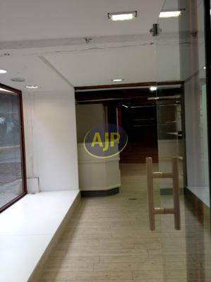 Immeuble - 3 pièces