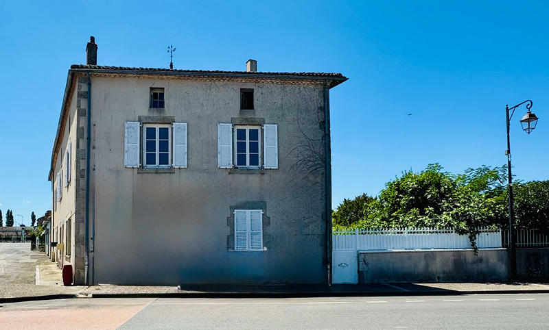 Maison - 198 m² - 6 pièces