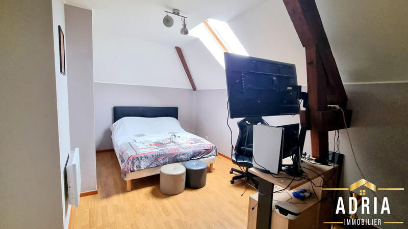 Maison - 225 m² - 8 pièces