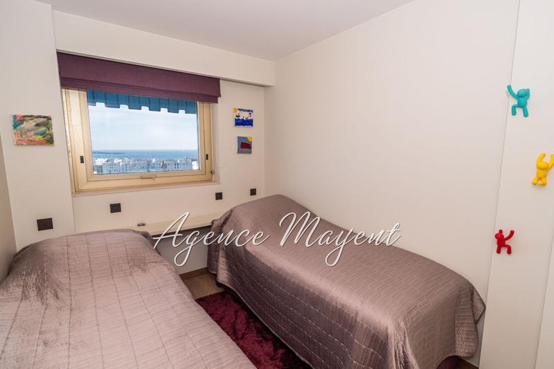 Appartement - 112 m² - 4 pièces