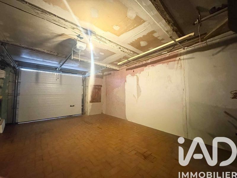 Maison - 223 m² - 7 pièces