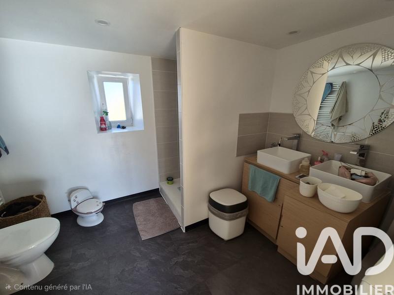 Maison - 205 m² - 8 pièces