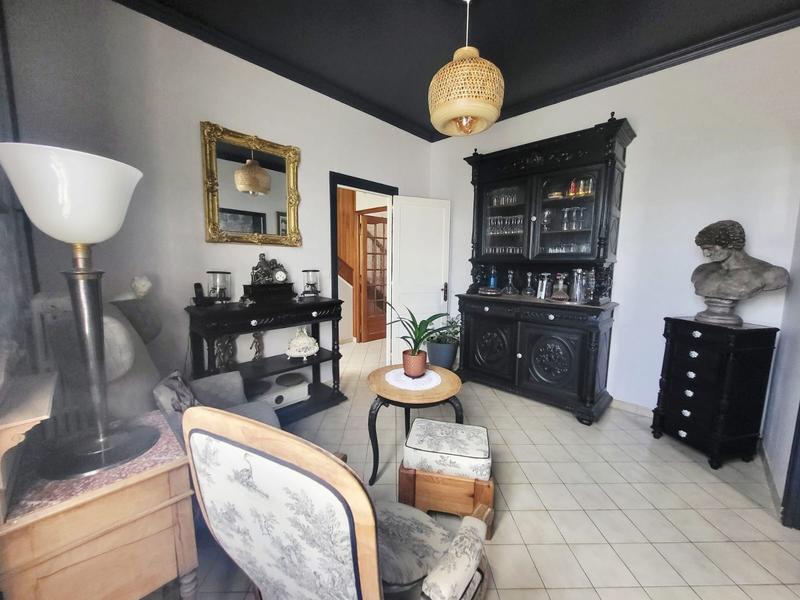 Maison - 175 m² - 8 pièces