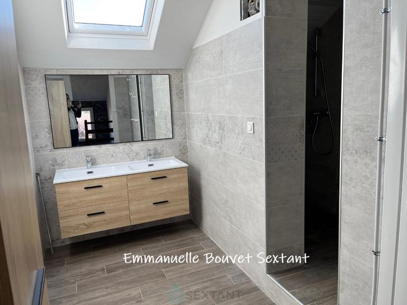 Maison de ville - 209 m² - 9 pièces