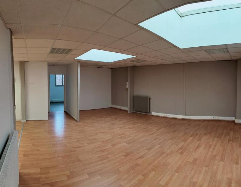 Bureau - 107 m² - 3 pièces