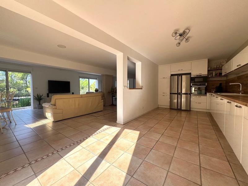 Maison - 178 m² - 6 pièces