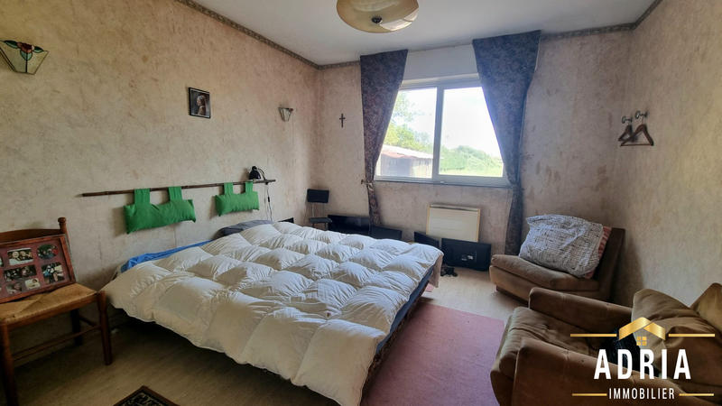 Maison - 158 m² - 8 pièces