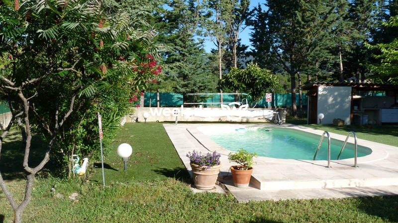 Villa - 180 m² - 6 pièces