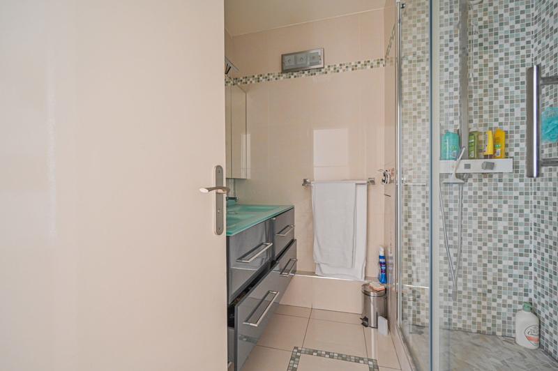 Appartement - 94 m² - 4 pièces