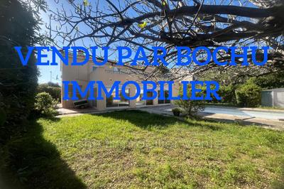 Villa - 140 m² - 6 pièces