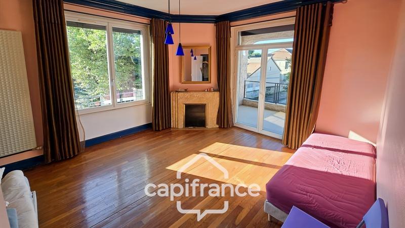 Maison de ville - 193 m² - 7 pièces