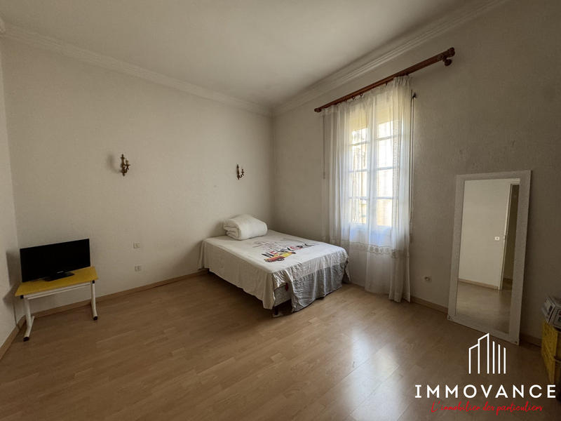 Maison - 296 m² - 10 pièces