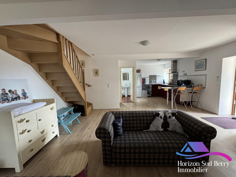 Maison - 220 m² - 8 pièces