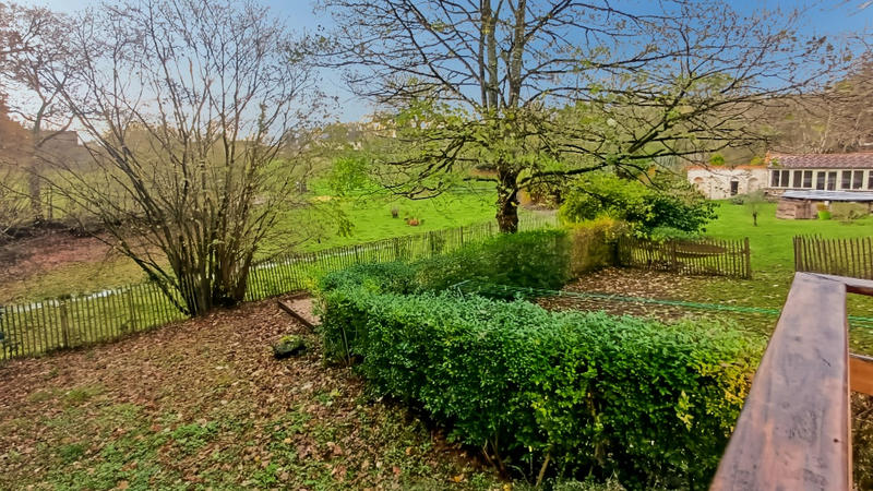 Maison - 320 m² - 10 pièces