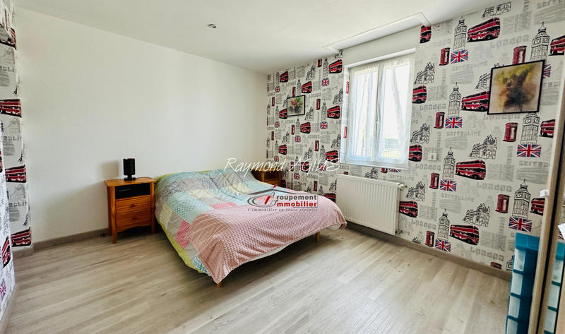 Maison - 263 m² - 11 pièces